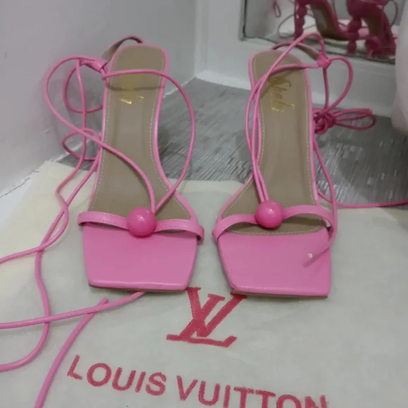 Shein Women's High Heel Pumps - Women's Shoe Size 8.5 - Pre Owned - Picture 3 of 5